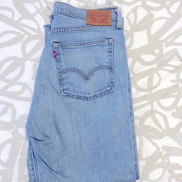 Levi’s Jeans - Picture 2 of 3